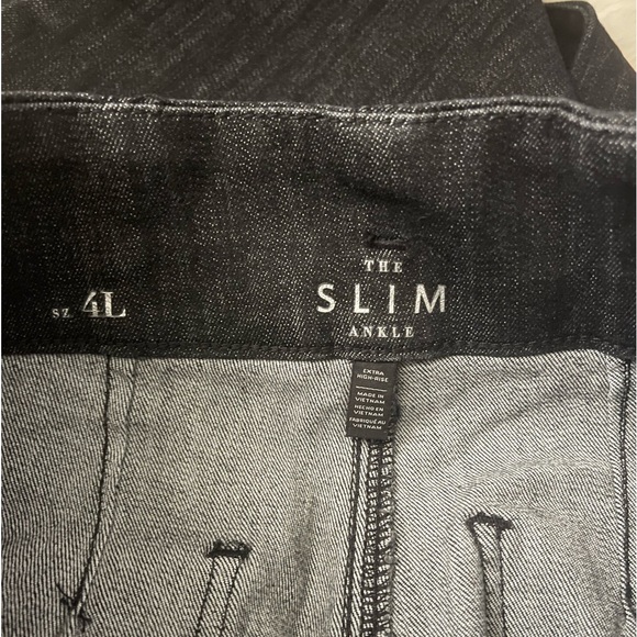 WHBM SLIM ANKLE HIGH-RISE JEANS - Picture 8 of 9